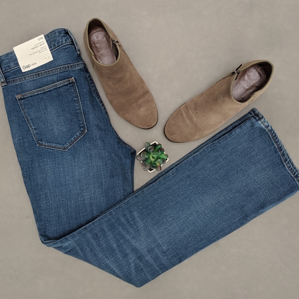 NWT GAP 1969 Perfect Boot Med Wash Jeans SZ 27S
